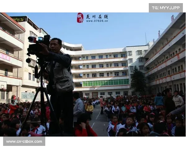 龙川县老隆二小足球联赛亚军:展现小学足球坚实基础 龙川县老隆二小足球联赛亚军:展现小学足球坚实基础