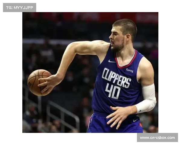 祖巴茨内线防守稳固，已累计22次两双